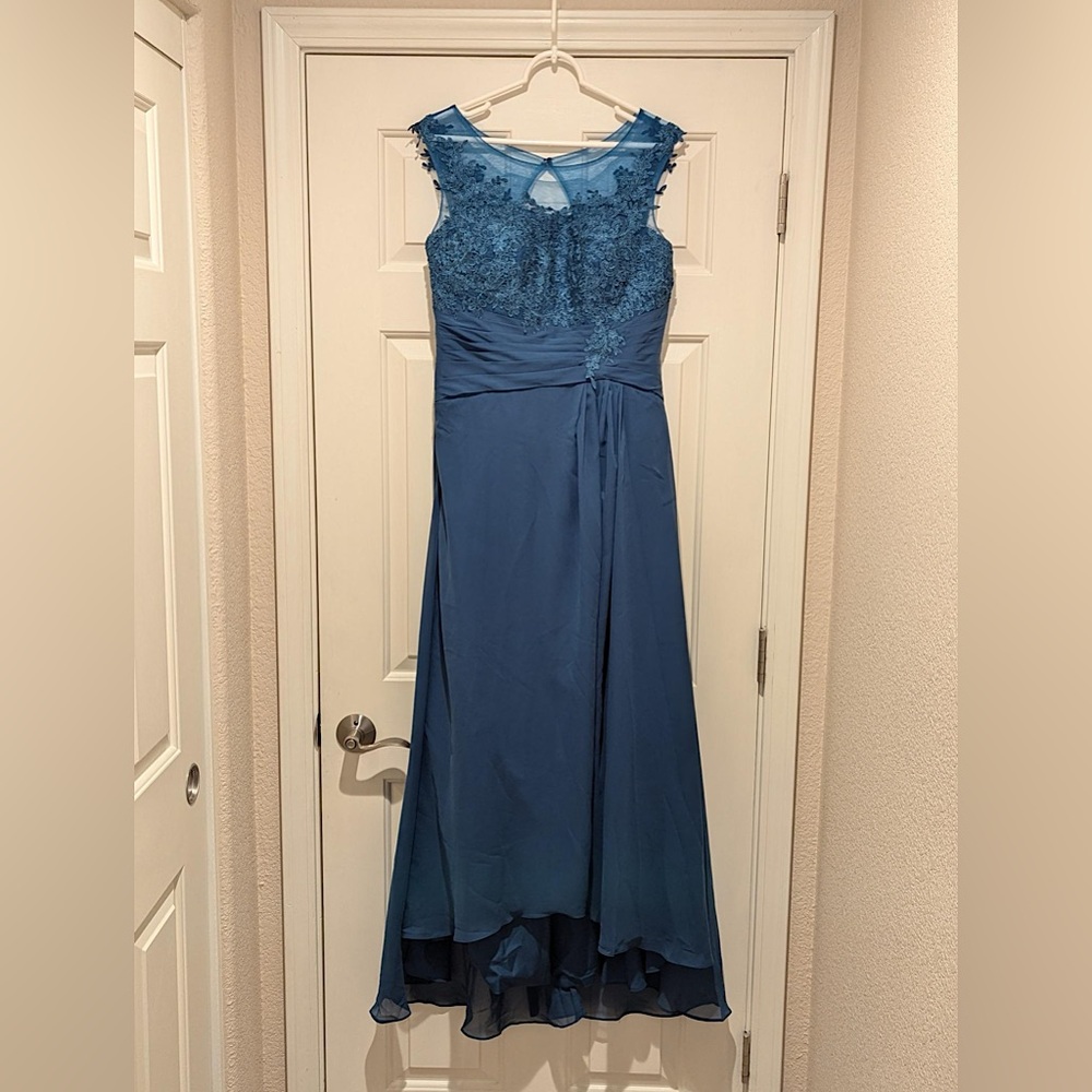 NEW Elegant Teal Gown